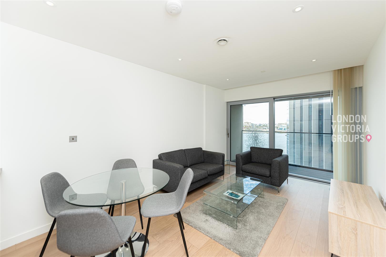 1 bed property in 10 Cutter Lane, London